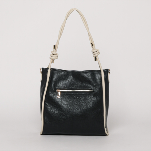 BORSA SHOPPER CON DETTAGLI IN CONTRASTO NERA