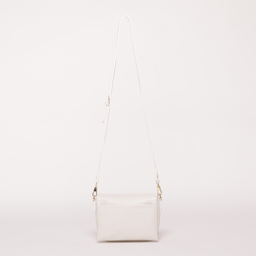 BORSA A TRACOLLA CON TAGLIO SQUADRATO PANNA