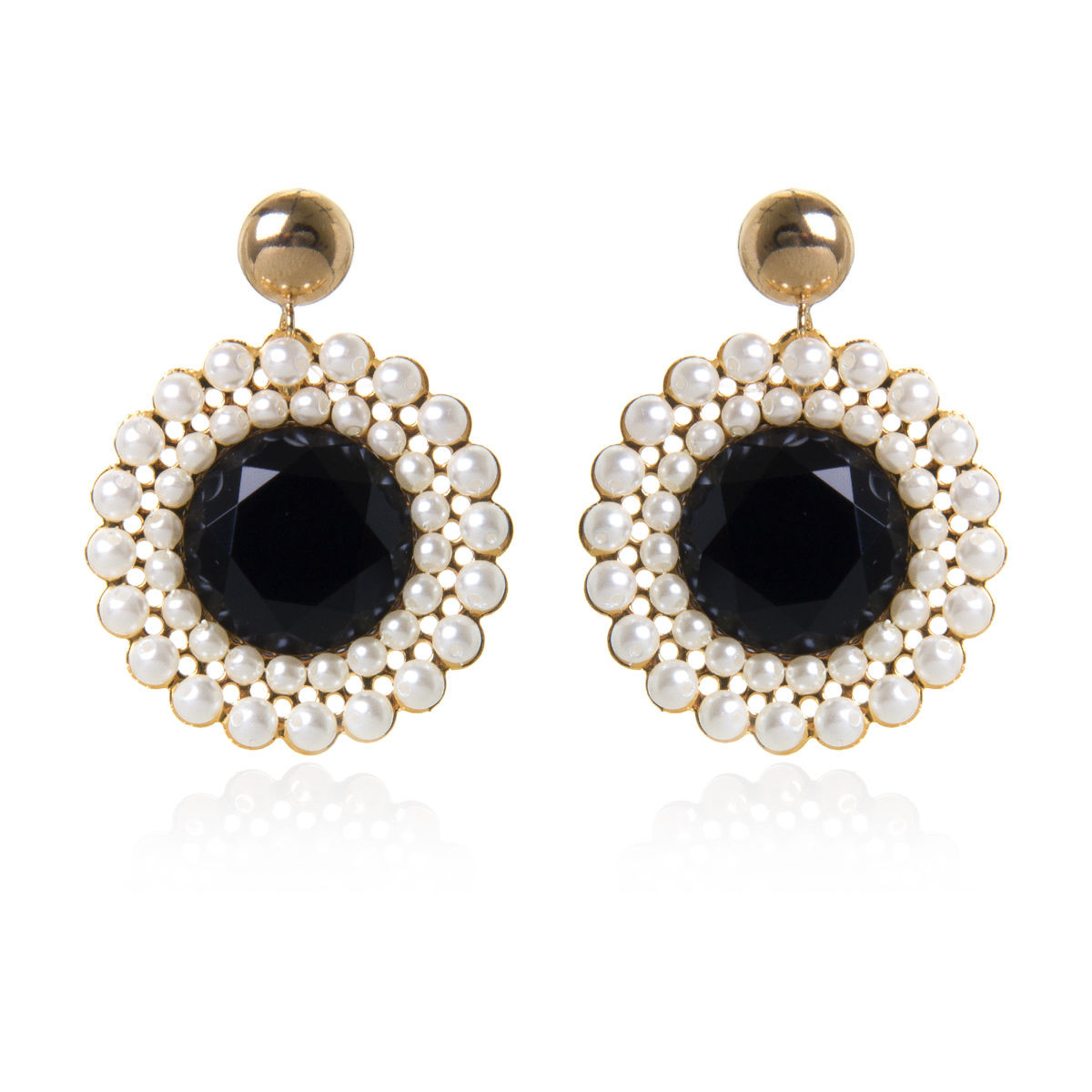 ORECCHINI A PERNO CON FIORE DI PERLINE E GRANDE PIETRA NERA AL CENTRO ART. 330406AP