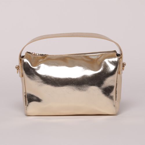 BORSA A MANO EFFETTO LAMINATO ORO