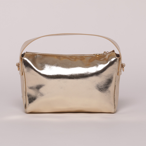 BORSA A MANO EFFETTO LAMINATO ORO