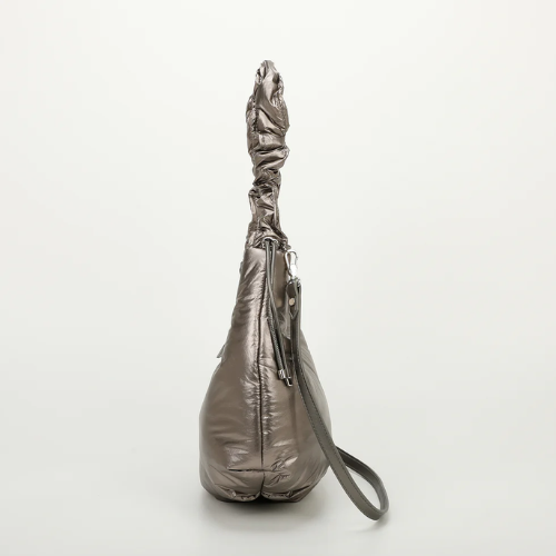 BORSA HOBO IN NYLON CON MANICO ARRICCIATO CANNA DI FUCILE 