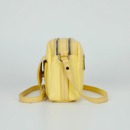 BORSA A TRACOLLA CON PATTA LISCIA GIALLO CHIARO 