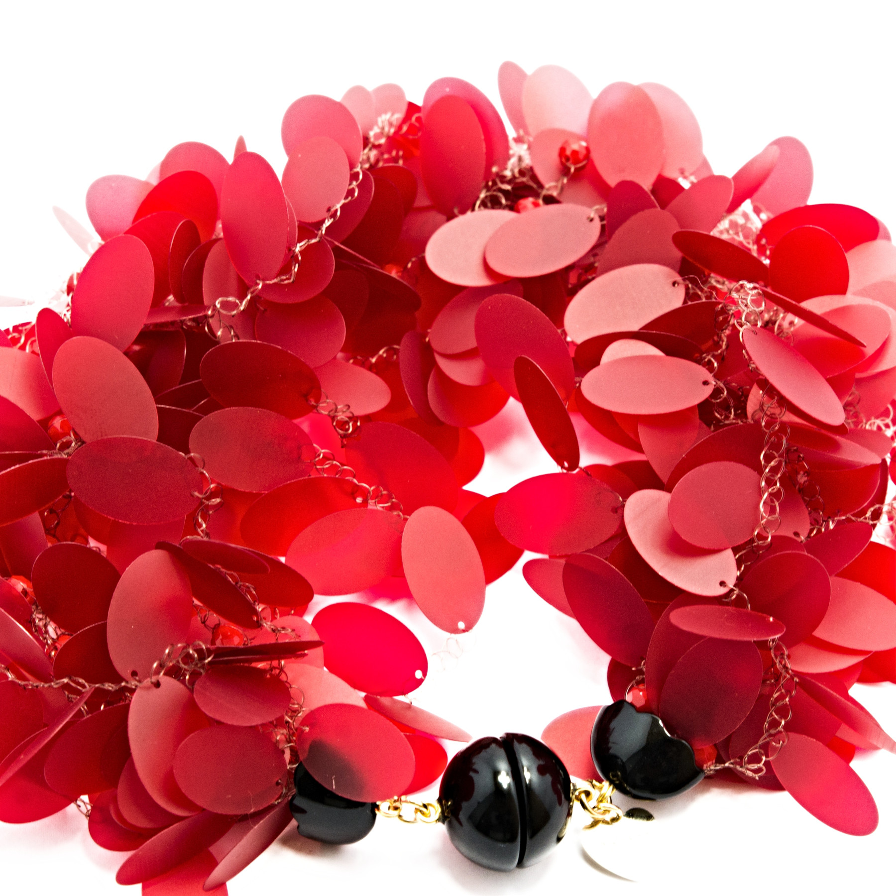 Collana girocollo elastica con pailettes opache rosse