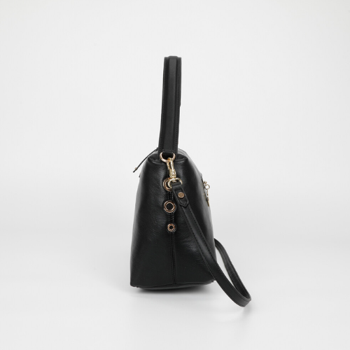 BORSA A SPALLA CON DETTAGLIO OCCHIELLI NERO
