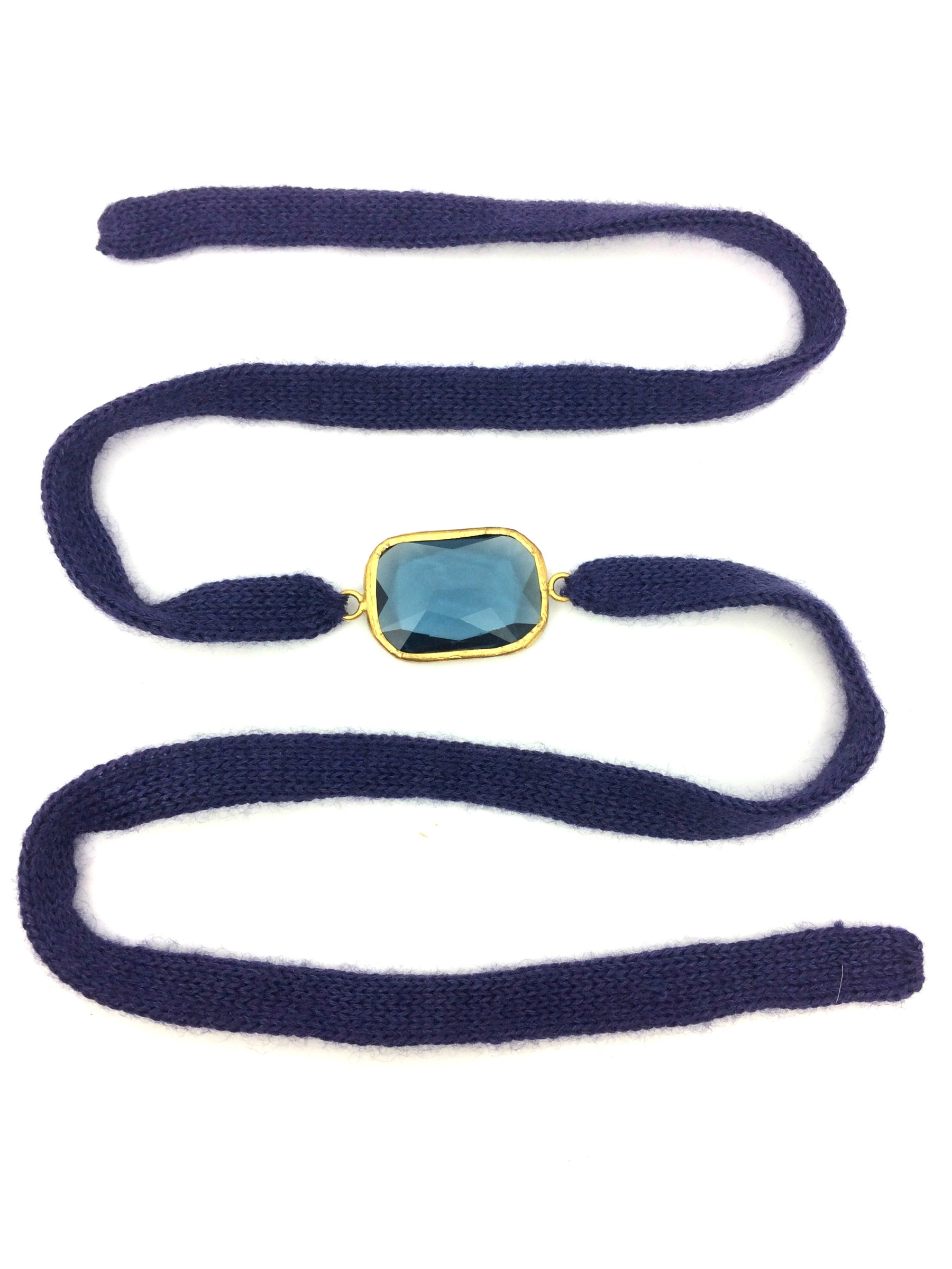 BRACCIALE REGOLABILE IN CACHEMIRE MELANZANA CON CRISTALLO BLU ART. 750243P 