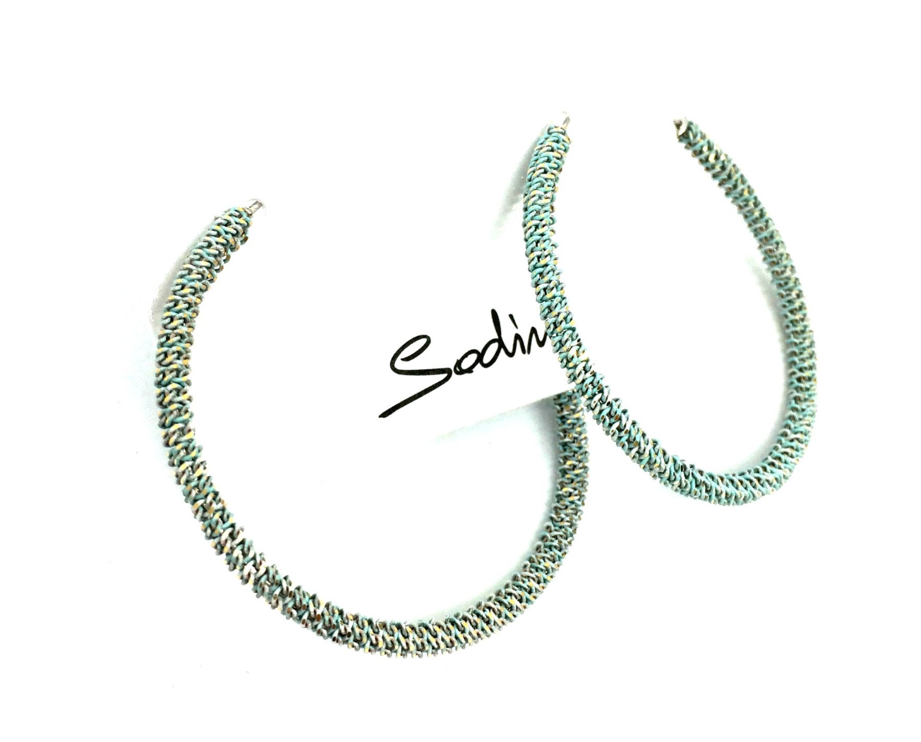 orecchino a cerchio rivestito di maglia metallica  verde art. 780176G
