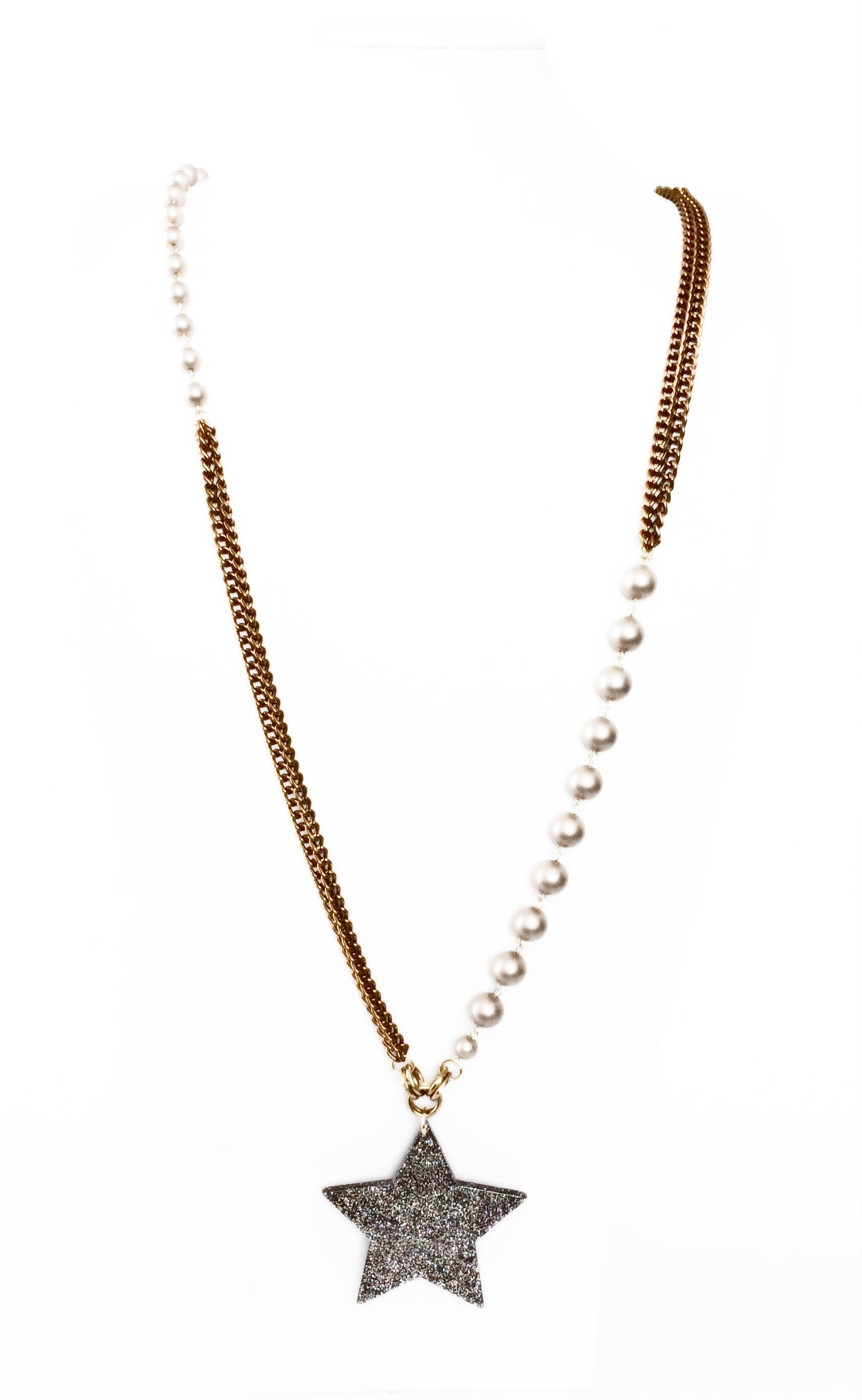 collana lunga con perle rosa cangianti e stella glitterata art. B000275