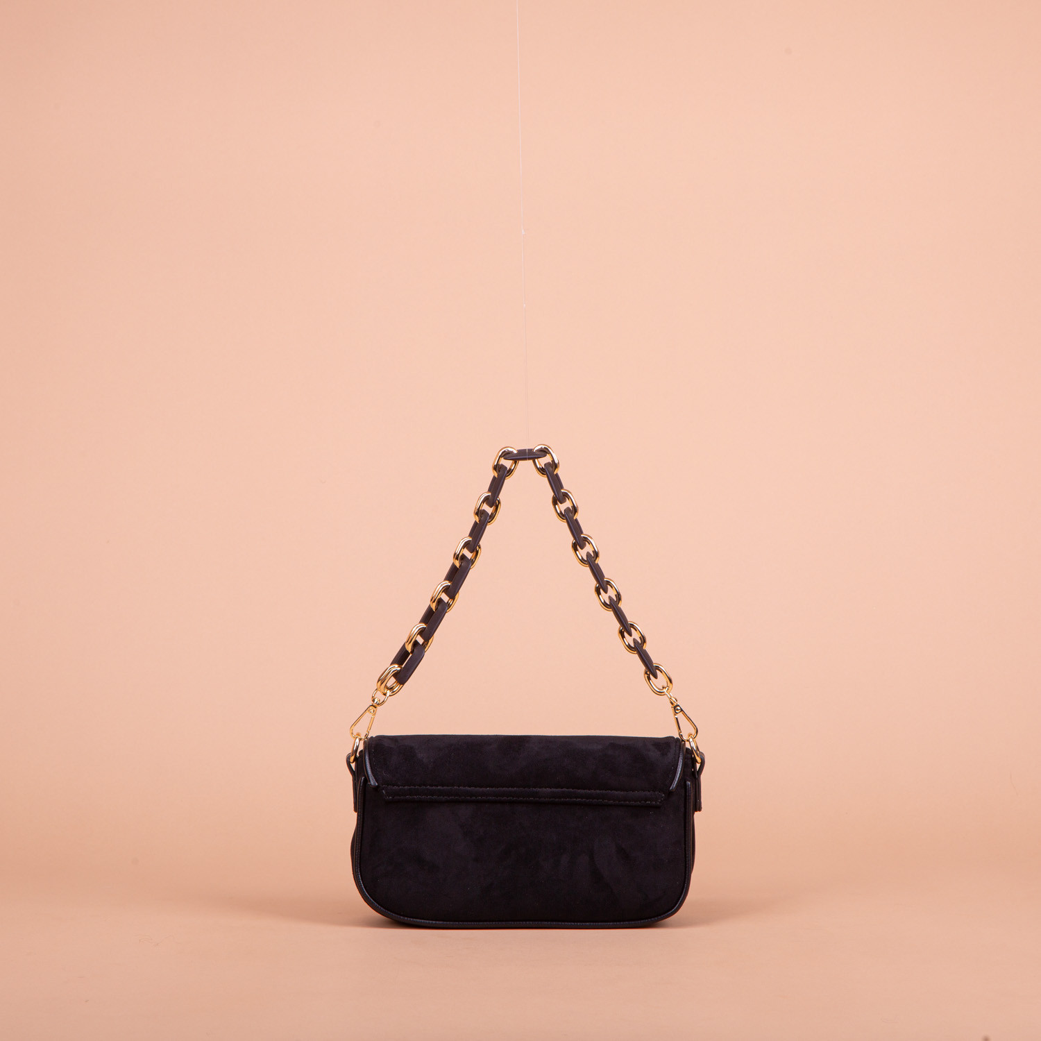 BORSA BAGUETTE EFFETTO CAMOSCIO CON CATENA NERO ART.M8-H200272