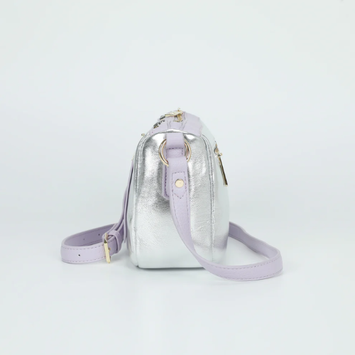 BORSA A TRACOLLA EFFETTO LAMINATO LILLA 