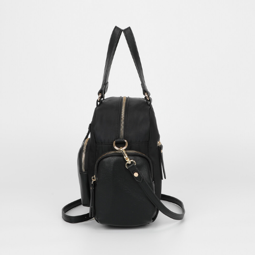 BORSA BAULETTO IN NYLON CON DETTAGLI IN PU NERO