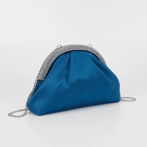 BORSA CLUTCH IN RASO CON BORDO DI STRASS BLU 