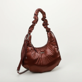 BORSA HOBO IN NYLON CON MANICO ARRICCIATO BORDEAUX