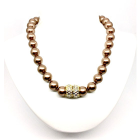 collana girocollo di perle rosate con chiusura gioiello art. B000033