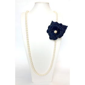 collana lunga di perle con fiore in tessuto blu art. B000221